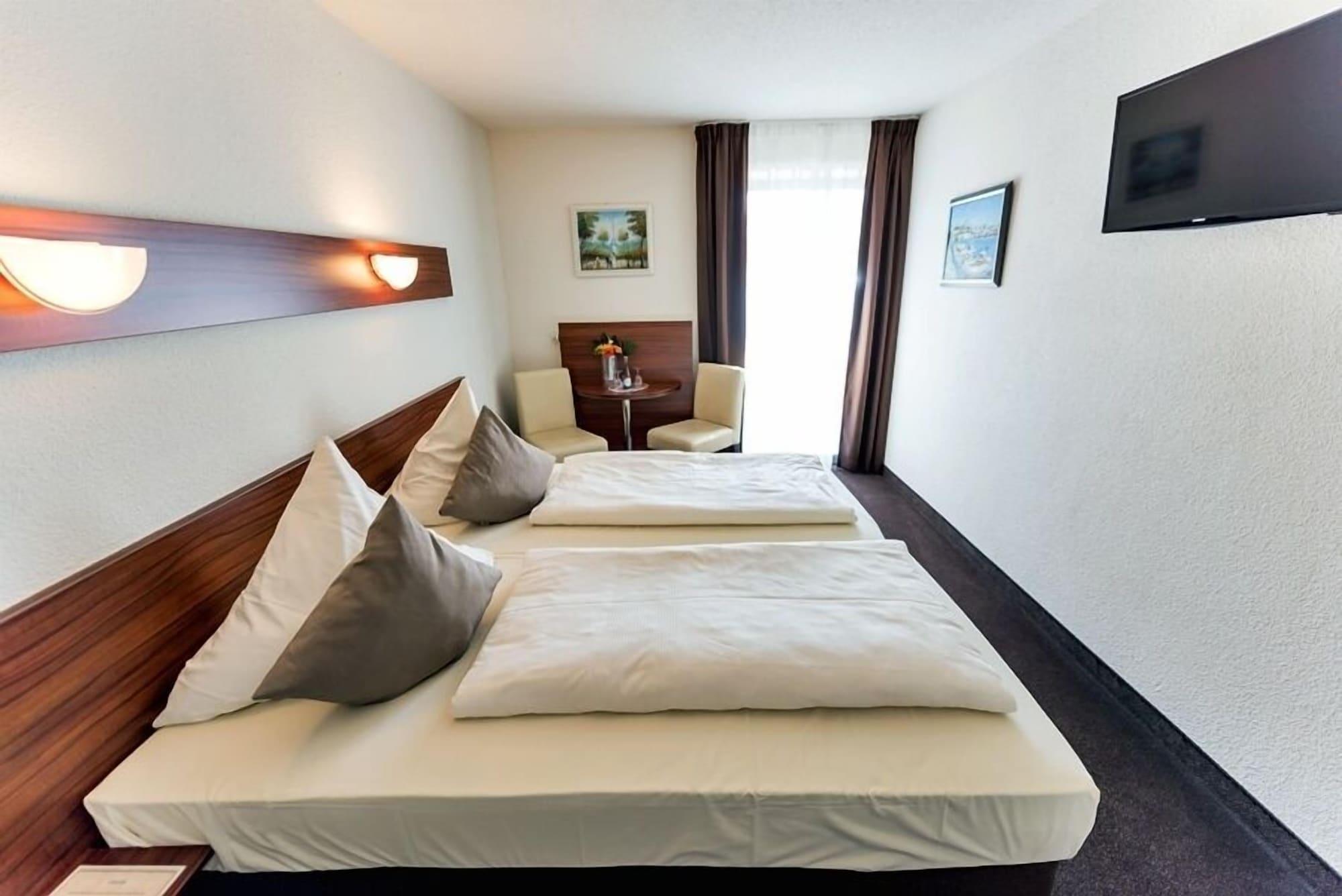 Hotel Am Wall Soest Exterior photo